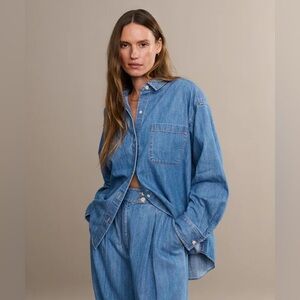 Jenni Kayne Parker Oversized Button Down Denim Shirt Jacket- Size XS- SMALL FLAW